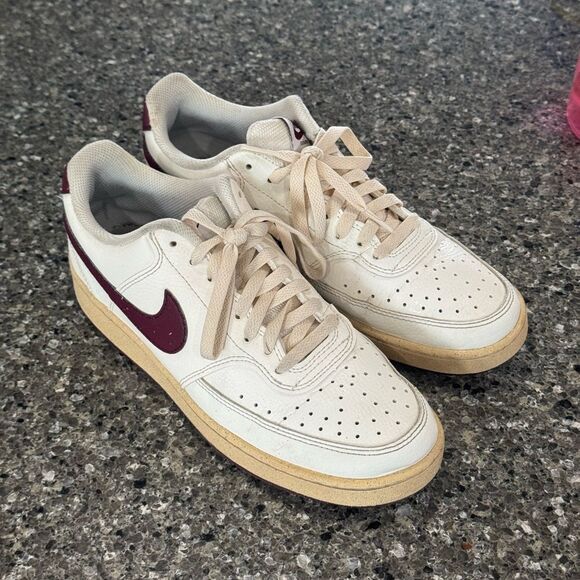 Nike Men's size 8 Cream and Maroon Sneakers court vision low next nature sneaker - Picture 1 of 7